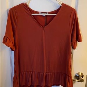 Ruffle short sleeve shirt